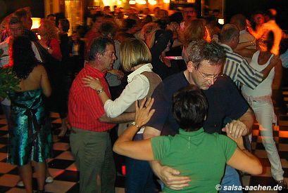 Salsa im Cafe Uferlos in Eschweiler