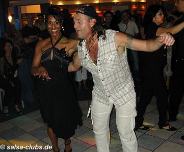 Salsa in Koblenz: Salsaboot